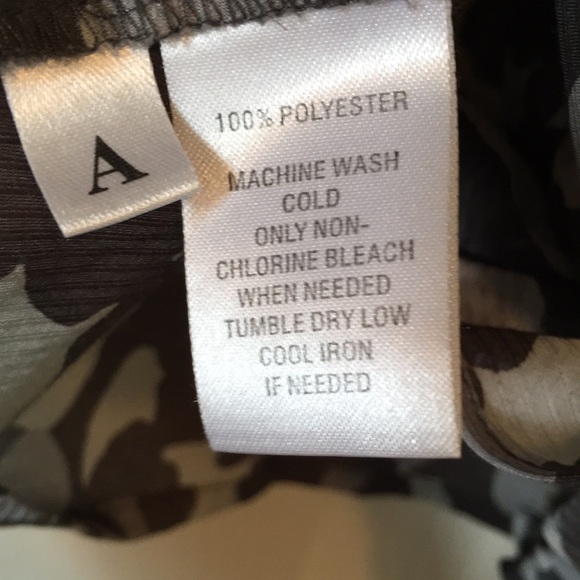 LOFT Ruffle Front Gray Top closet clean out!💕 - Picture 3 of 8